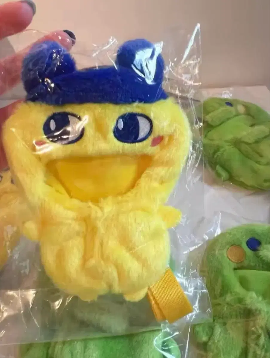 thumbnail-0